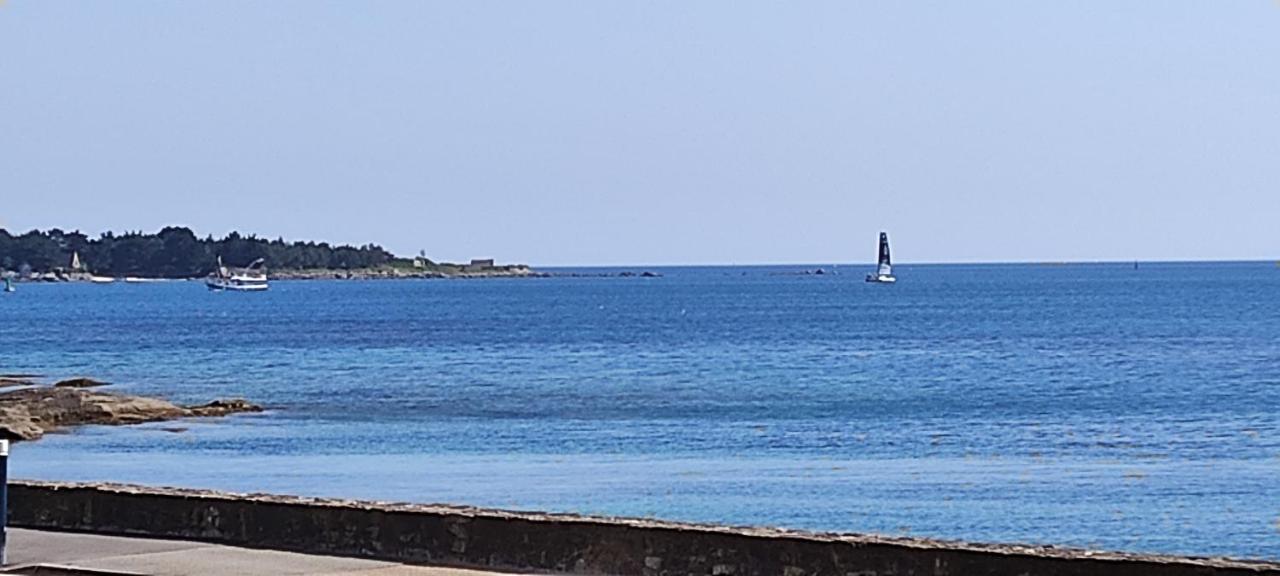 Appartement T3 De 74M2 Tres Lumineux Vue Panoramique Mer Et Plages Concarneau Luaran gambar