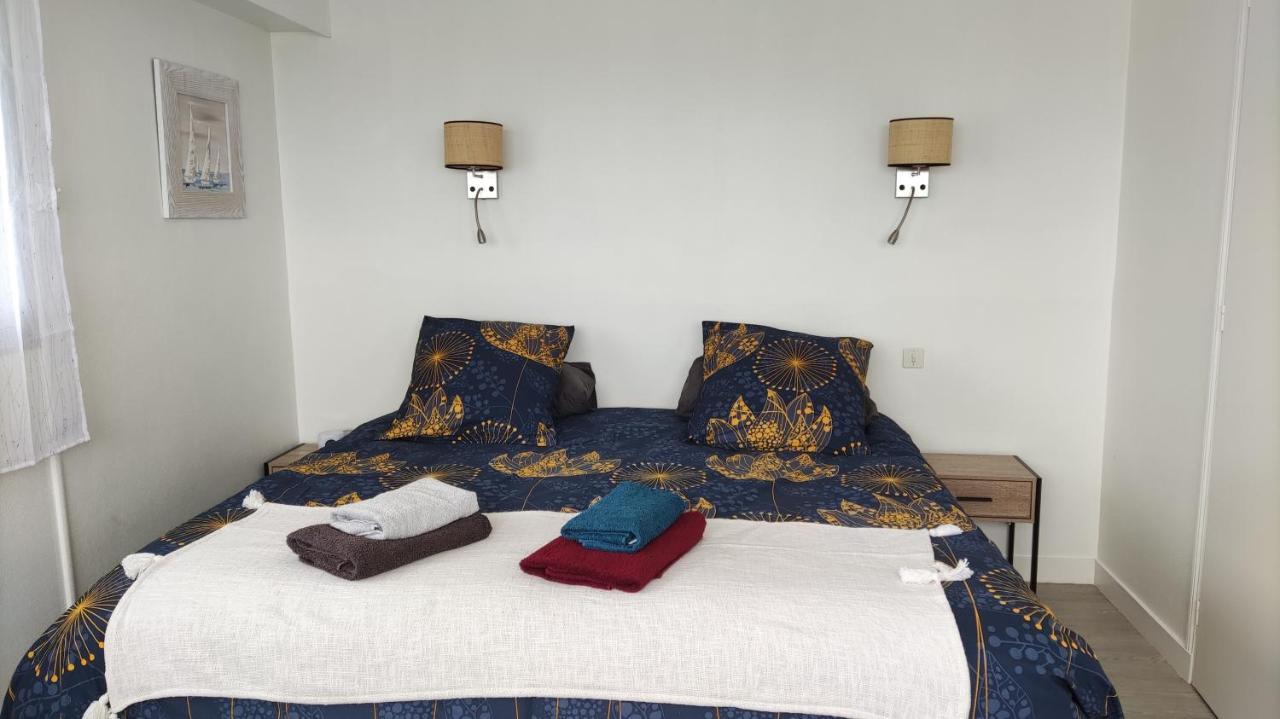Appartement T3 De 74M2 Tres Lumineux Vue Panoramique Mer Et Plages Concarneau Luaran gambar