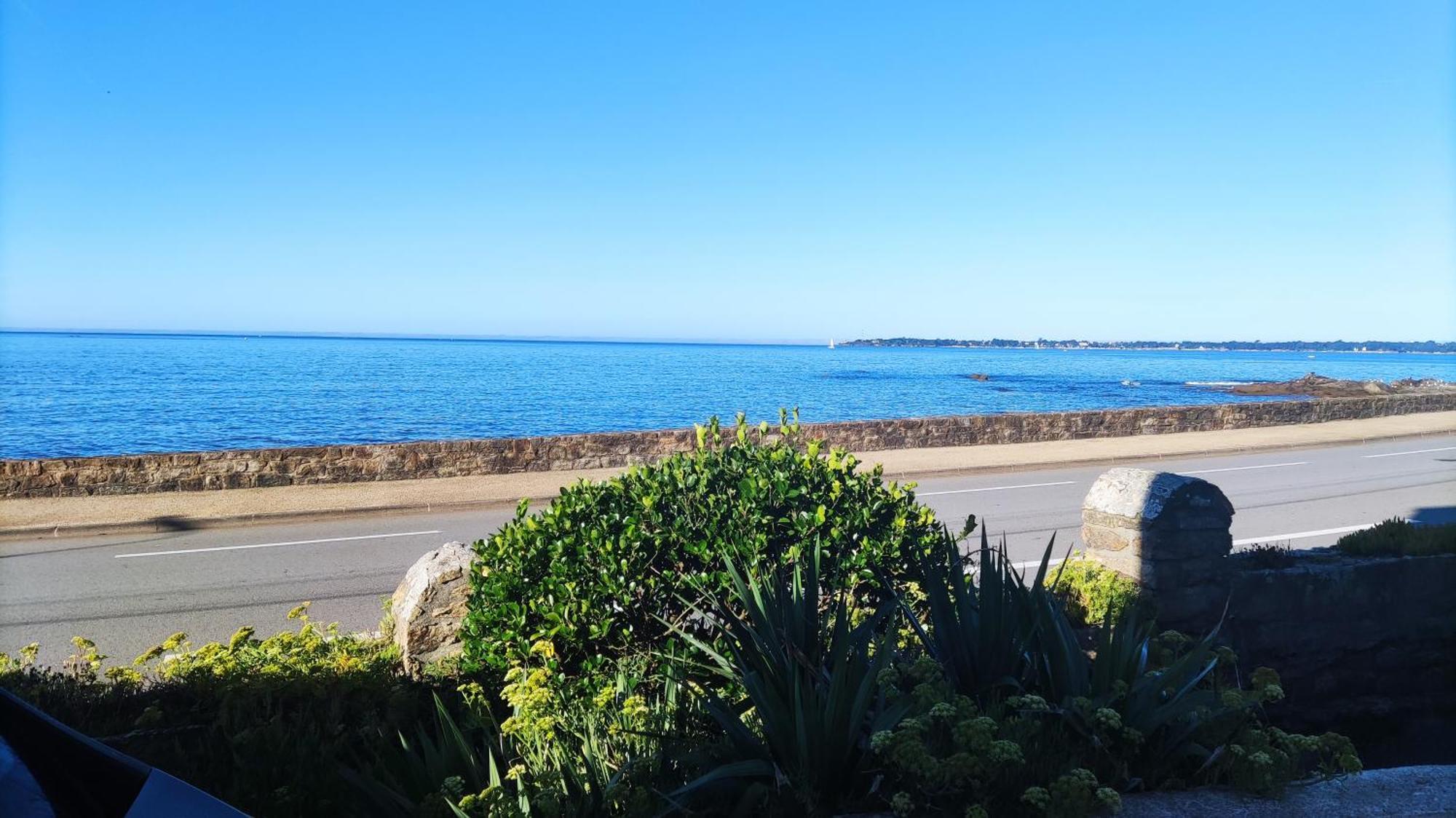Appartement T3 De 74M2 Tres Lumineux Vue Panoramique Mer Et Plages Concarneau Luaran gambar