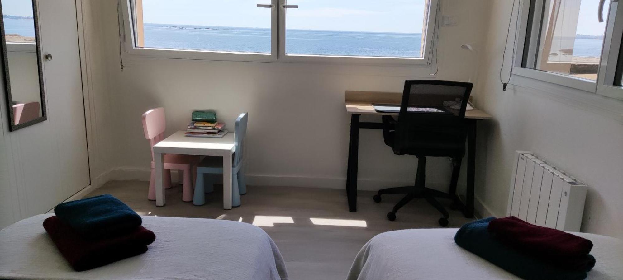Appartement T3 De 74M2 Tres Lumineux Vue Panoramique Mer Et Plages Concarneau Luaran gambar
